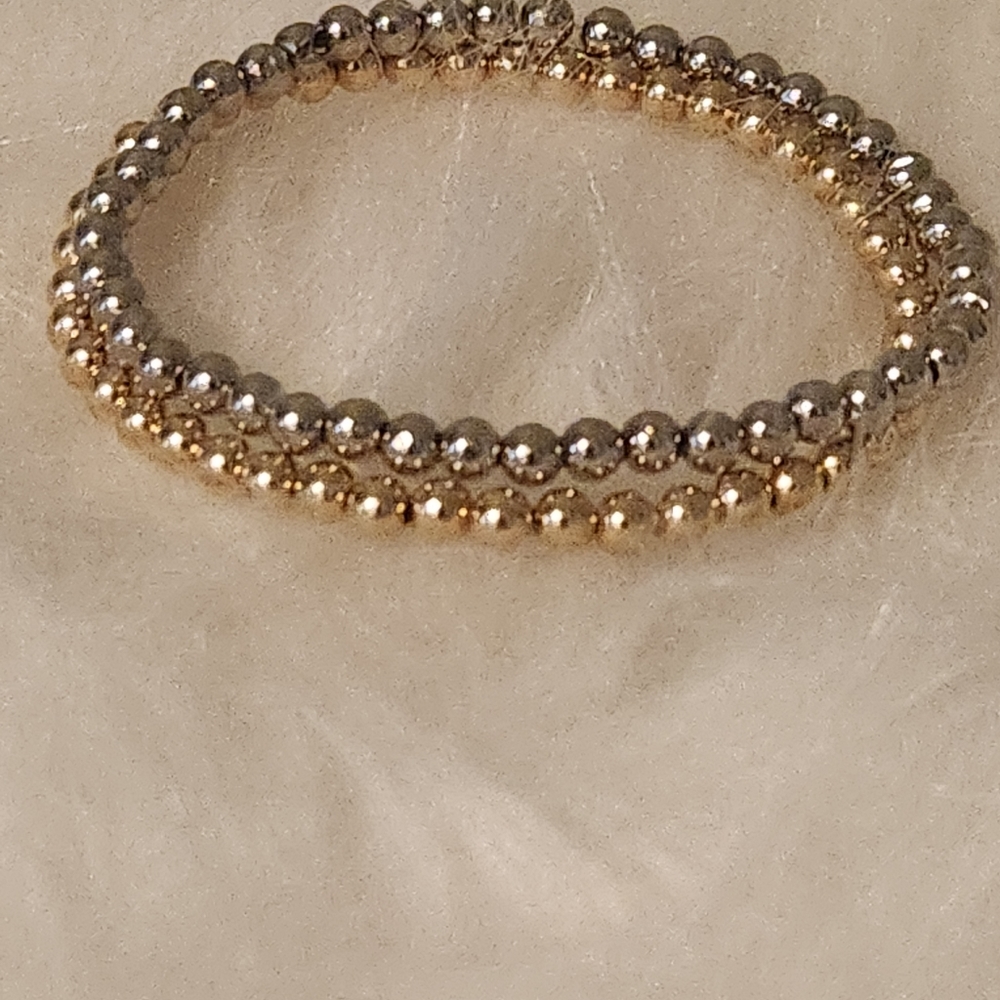 Elegant Gold Beaded Bracelet